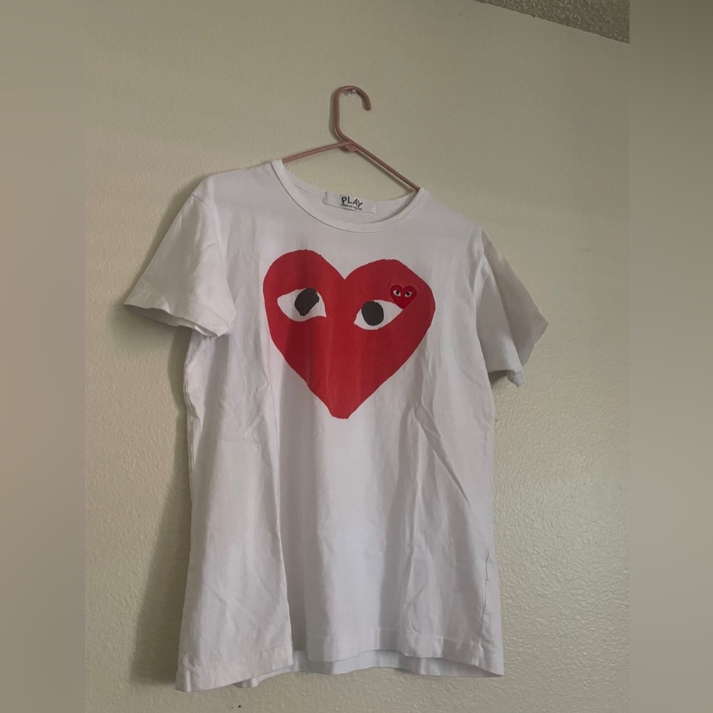 comme des garcon red heart shirt
